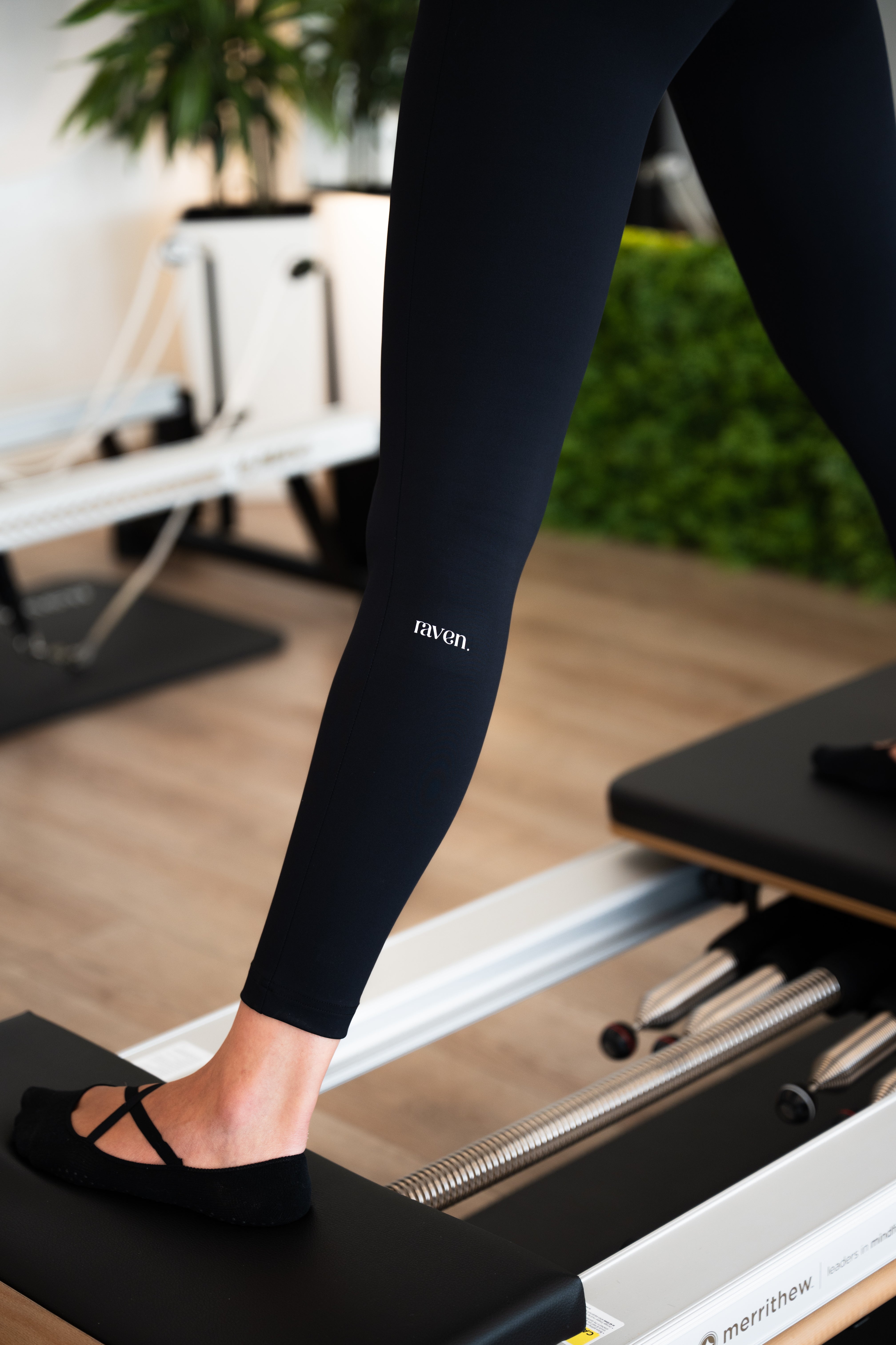 Kombinezon sa Uskim Nogavicama - Midnight Black