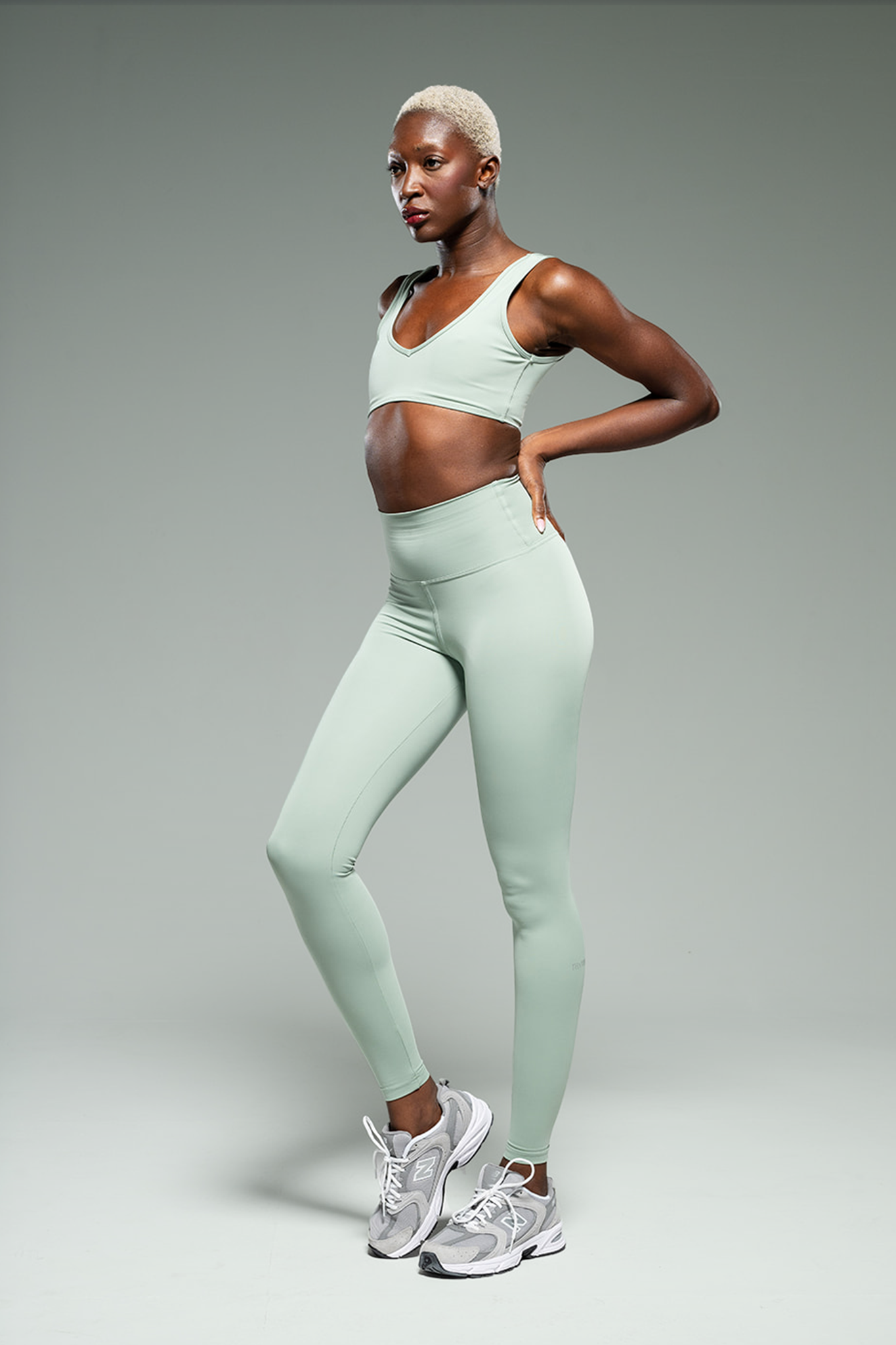 Top YALUUP.PRO V-Neck - ICY MINT