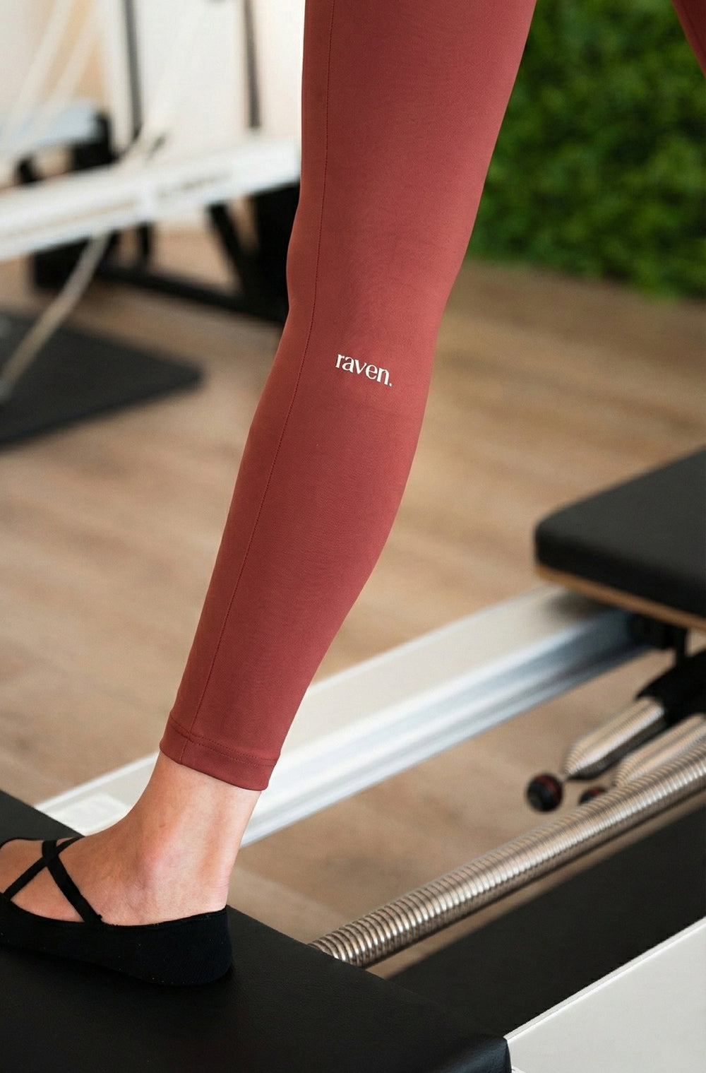 Kombinezon sa Uskim Nogavicama -Mars Red