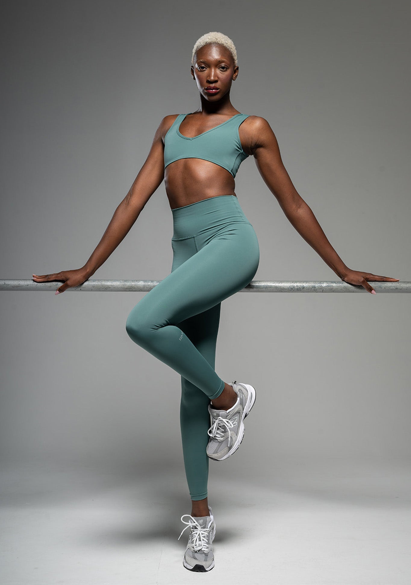 YALUUP.PRO High-Waisted Full-Length Leggings – EMERALD GLOW