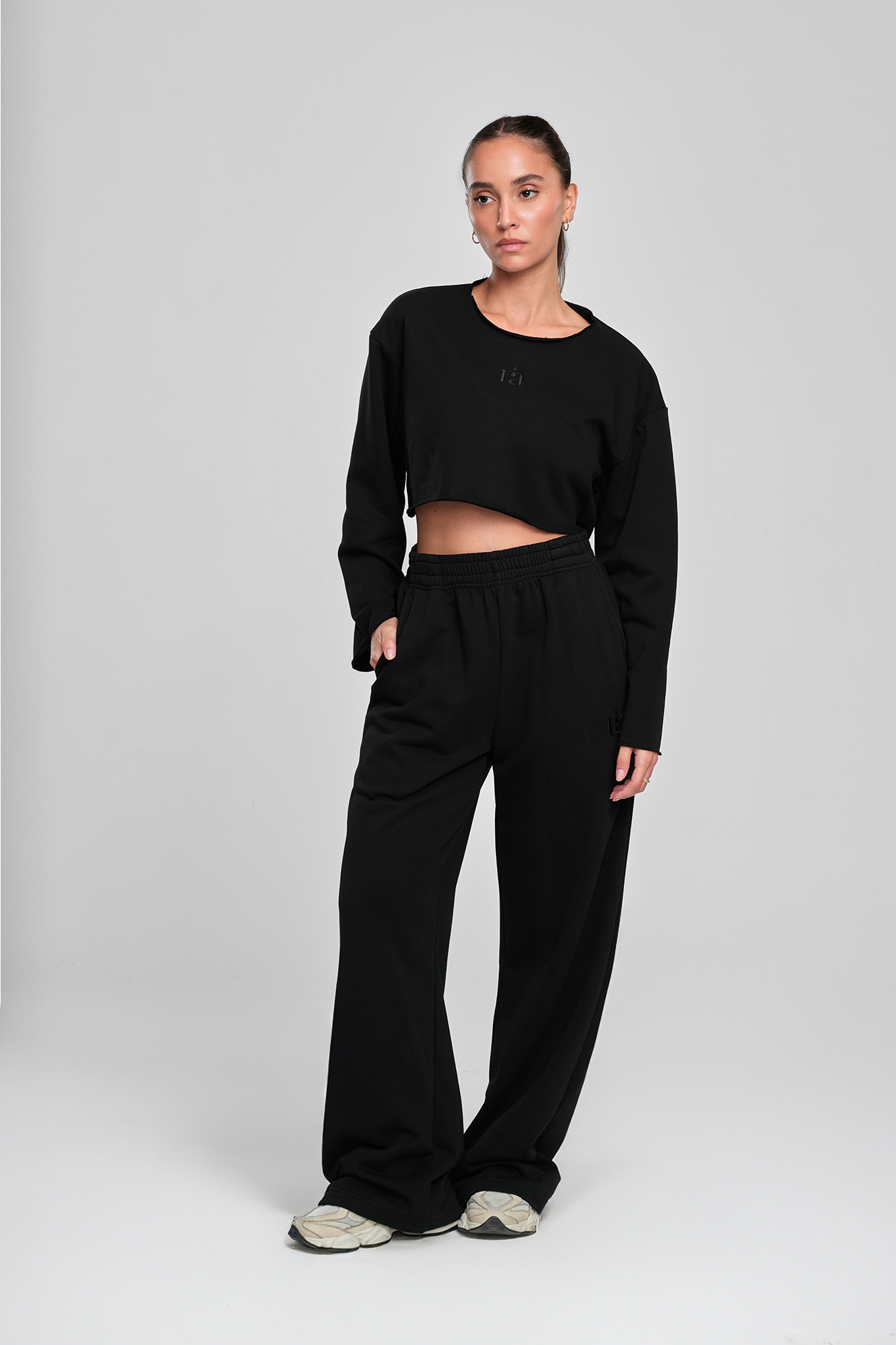 COTTON Crop Majica + Široke COTTON Pantalone, MIDNIGHT BLACK