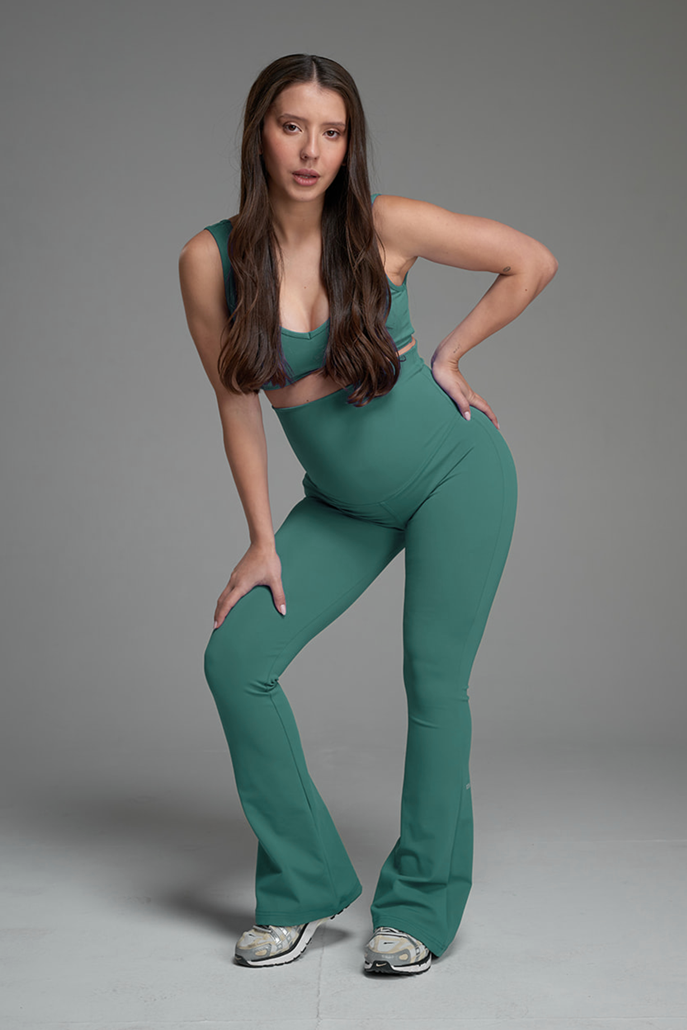 YALUUP.PRO Flared Maternity Leggings – EMERALD