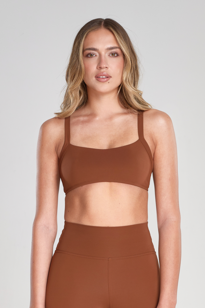 Top Sa Otvorenim Leđima YALUUP.PRO